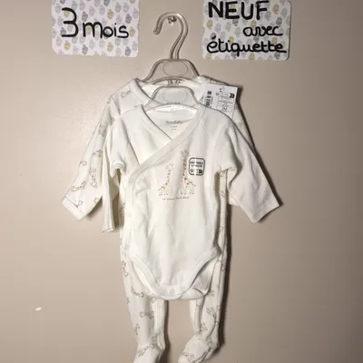 Pyjama avec body la halle taille 3 mois 